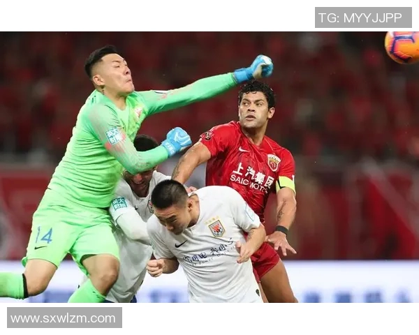 2016年鲁能与上港激战回顾:一场决定命运的精彩对决 2016年鲁能与上港激战回顾:一场决定命运的精彩对决